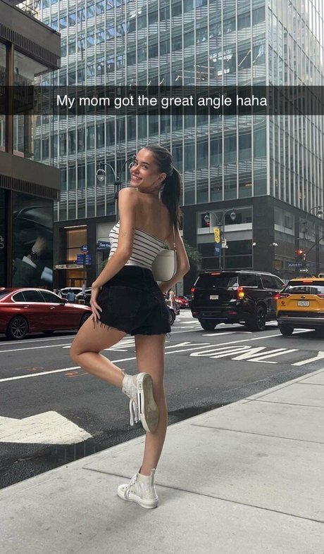 Lea Elui 素敵なポルノスター アーカイブ