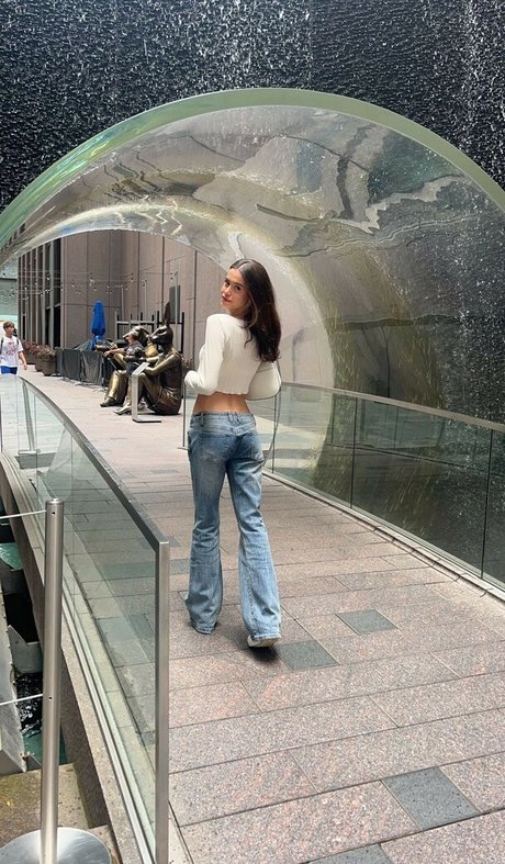 Lea Elui 限定スター 画像