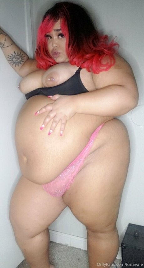 lunavale 美しい女優 画像