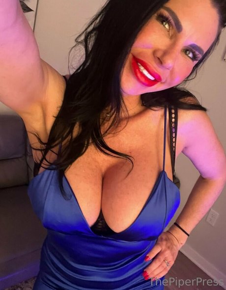 小柄なティーンオンリーファン ポルノ 画像