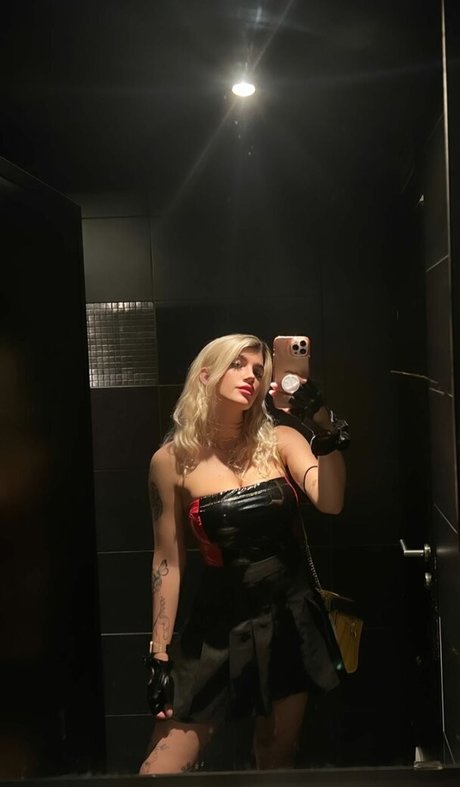 Kunshikitty 無料のポルノスター ギャラリー