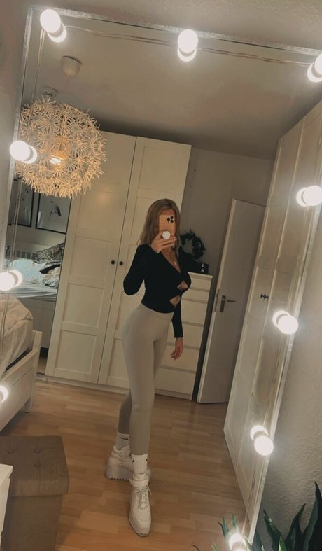 Kunshikitty ポルノ女優 写真