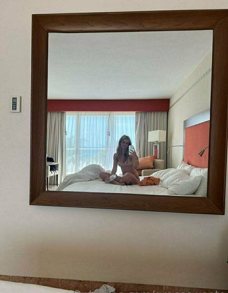 ジンジャートゥインクオンリーファンズ ポルノ 画像