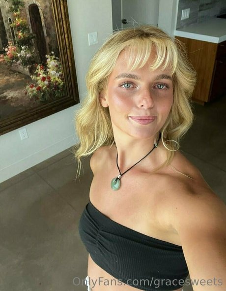 毛深いアジア人オンリーファンズ ポルノ 画像