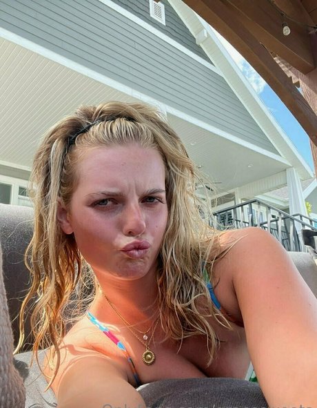 巨乳の乗馬OnlyFans セックス 写真