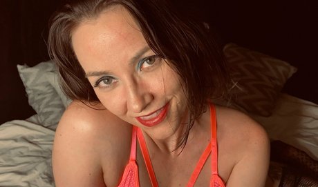 adalynnxfree ポルノスター アート 写真