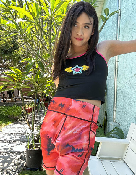 パフィーオンリーファンズ アート裸 写真