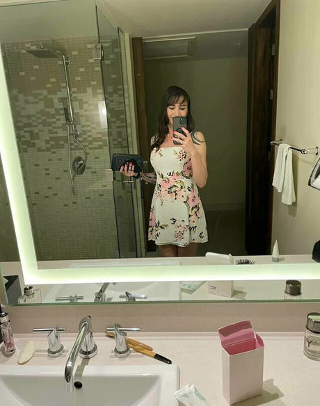 女性フィットネス オンリーファンズ 裸 画像