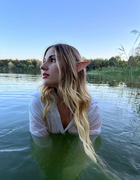 ティーンランジェリーOnlyFans トップ 写真