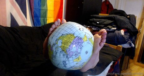 erimendes ポルノスター エロティック 画像