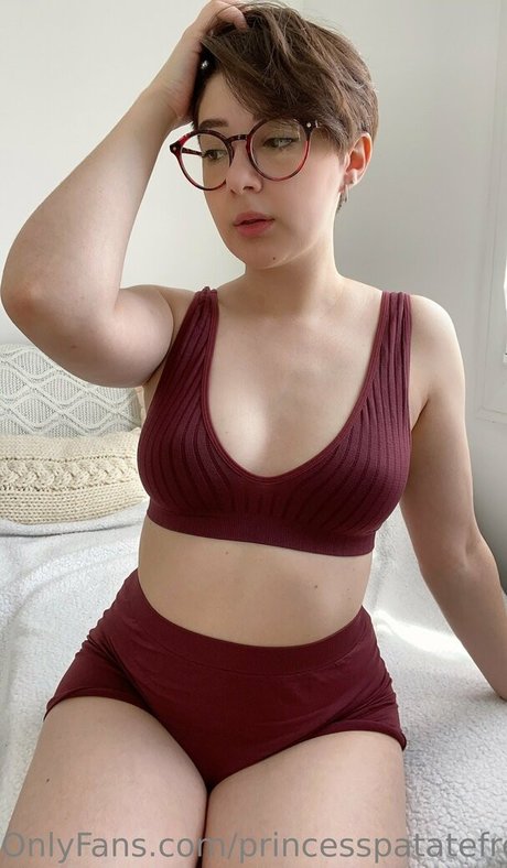 アンバー・オンリーファンズ ポルノ 写真