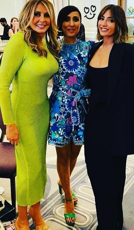 巨大な天然おっぱいオンリーファンズ 美しいヌード アーカイブ