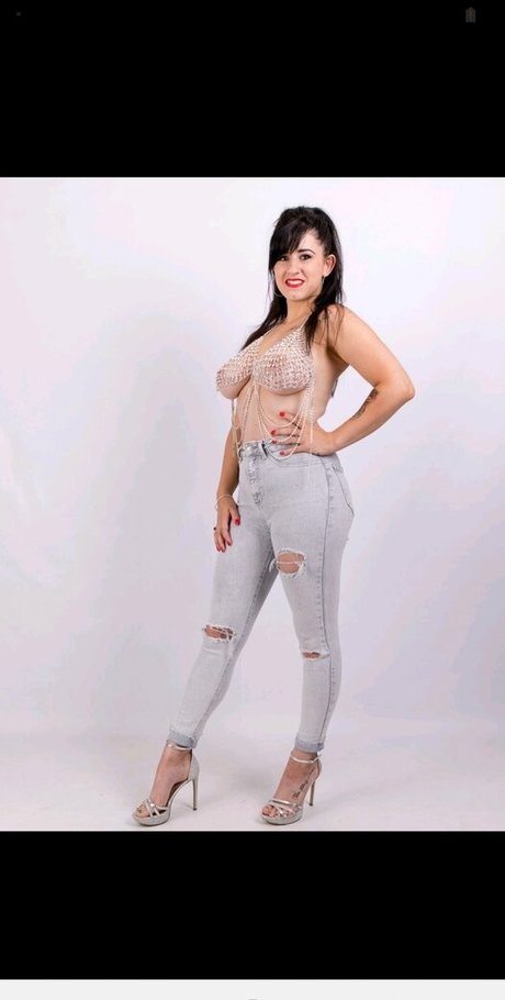 Welshbabe ポルノスター 素敵 写真