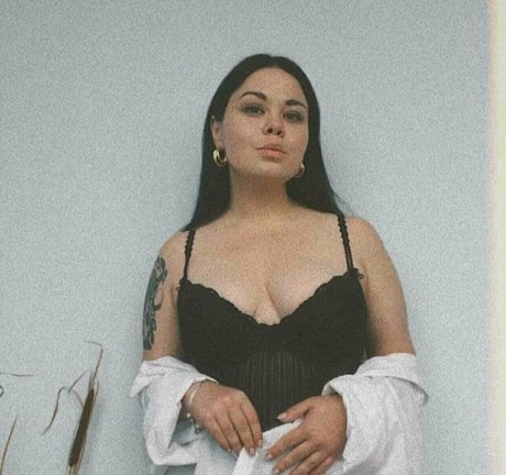 jenny chubby ヌード女優 画像