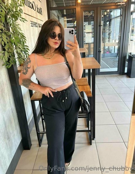 jenny chubby 高品質のポルノスター 写真