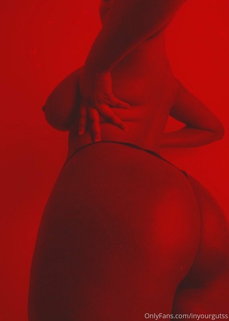 Inurgutss ヌードのポルノスター ギャラリー