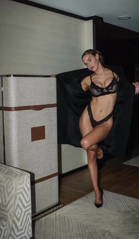 WWE Lana アダルト女優 ギャラリー