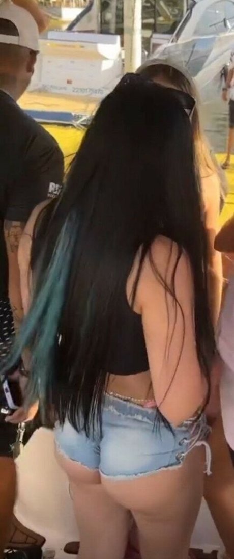 MC Bella Angel ポルノスター 独占 画像