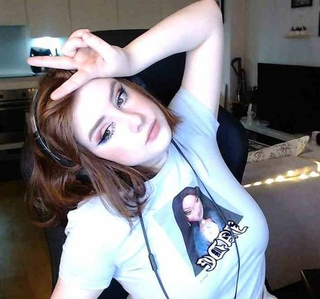 Gemothy アートモデル ギャラリー