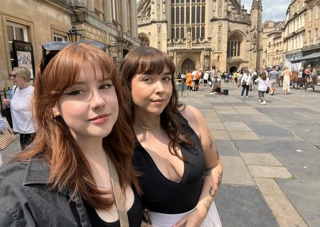 Gemothy ポルノスター セクシー 写真