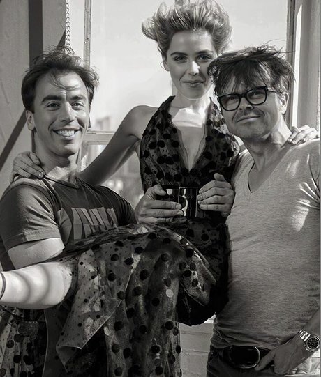 肉厚マンコオンリーファンズ セクシー 写真