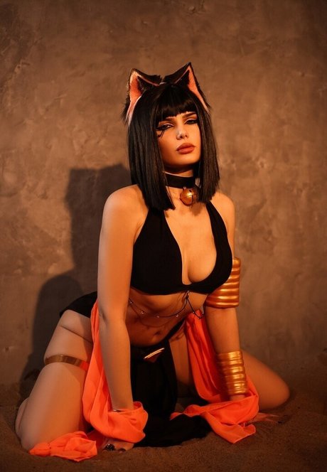 ボールズオンリーファンズ セクシーヌード 写真