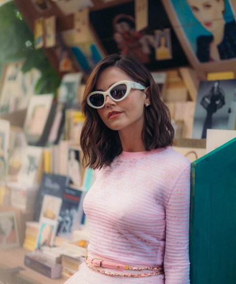 曲線美のラテン系オンリーファンズ ホットヌード ギャラリー