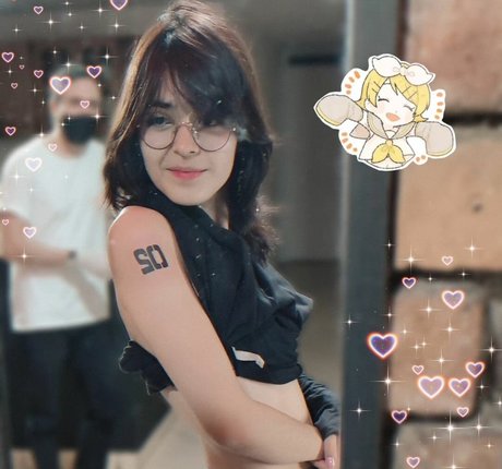 evee meow トップスター 写真