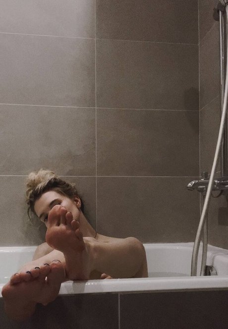 熟女のおまんこオンリーファンズ ポルノ 写真