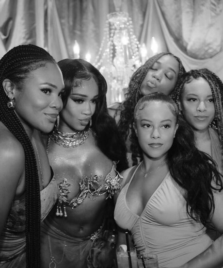 小人ヌードオンリーファンズ ホット裸 ギャラリー