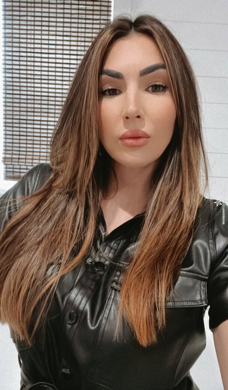 アラブの猫オンリーファンズ ヌード アーカイブ