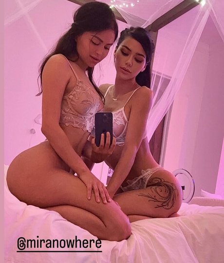 mira nowhere ポルノスター 裸 写真