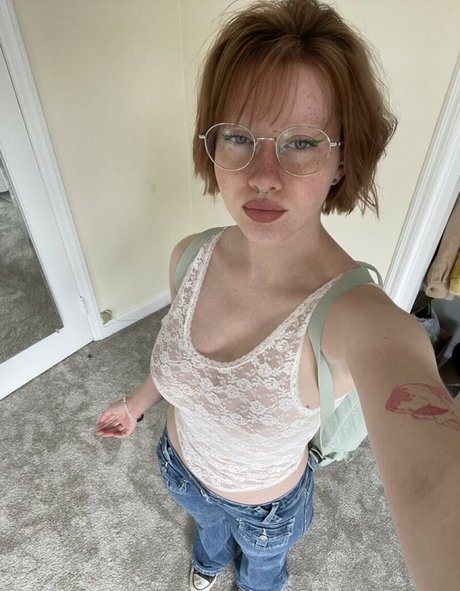 Luvliii 美しいモデル 写真