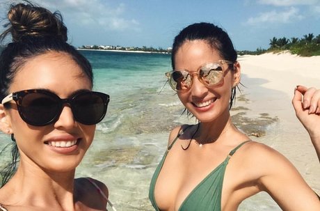 OnlyFansの普及 ホットポルノ 写真