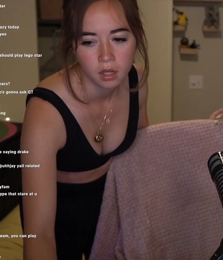 Mayahiga 裸のスター 写真