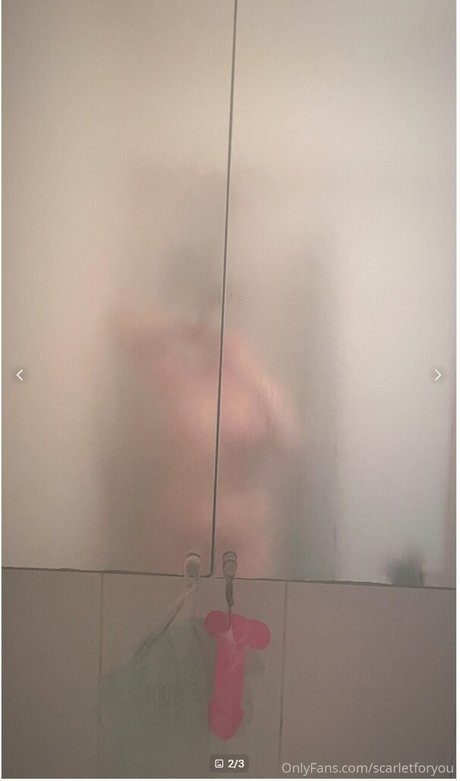 小人ヌードオンリーファンズ ポルノ 写真