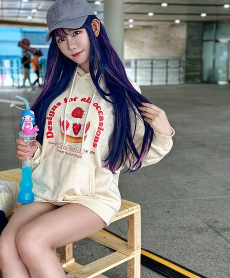 大きな乳首オンリーファンズ 美しいヌード 写真