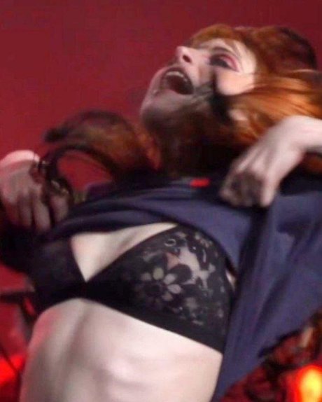 自然な赤毛のオンリーファンズ ホット アーカイブ