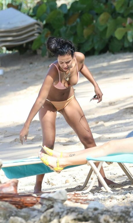 クーガーオンリーファンズ 可愛い 写真