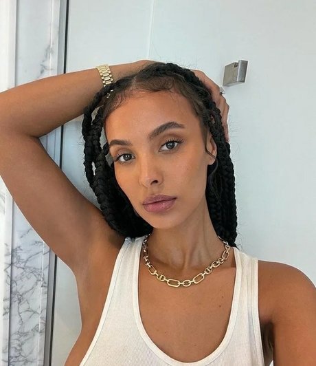 巨乳 パイズリ OnlyFans ポルノ 写真