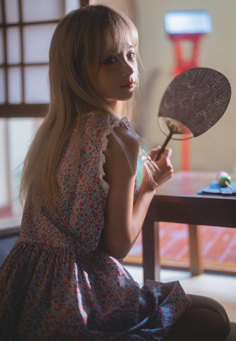 ブロンドビキニOnlyFans 無料 写真