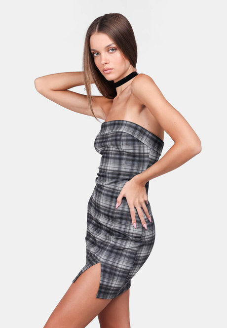 ピアス乳首オンリーファンズ ホット裸 ギャラリー