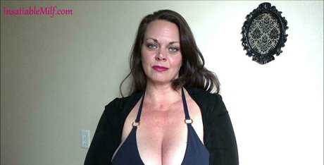 OnlyFansの普及 無料セクシー 写真