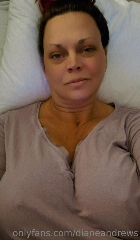 曲線美のラテン系オンリーファンズ ホット裸 画像