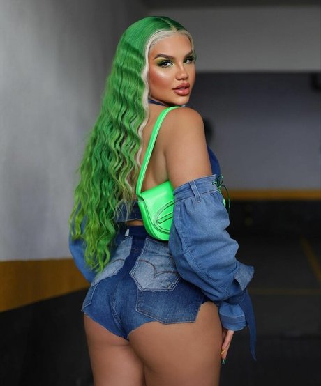 Vivi Wanderley 最高のスター ギャラリー