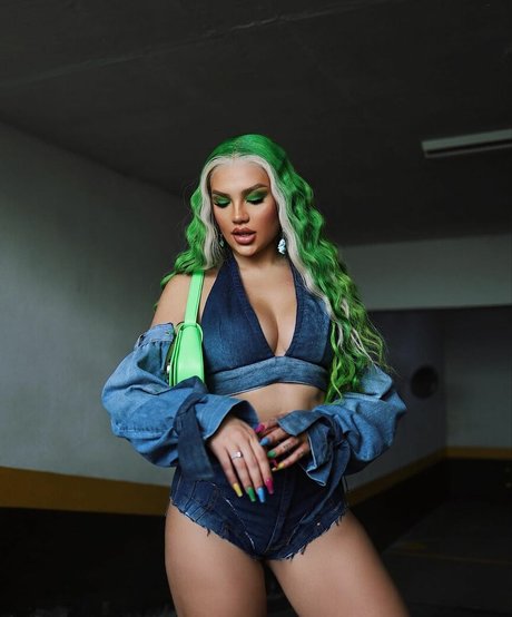 Vivi Wanderley ポルノスター 美しい 写真