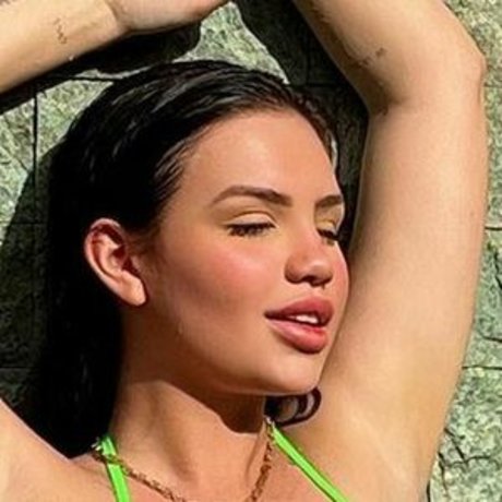 Vivi Wanderley ポルノスター ヌード 写真