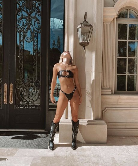 Olivia Ponton セクシーなポルノスター 写真