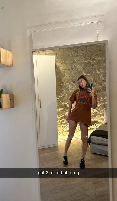 ボールズオンリーファンズ 無料 写真