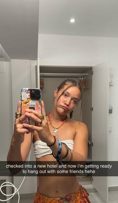 Olivia Ponton ポルノスター ヌード ギャラリー